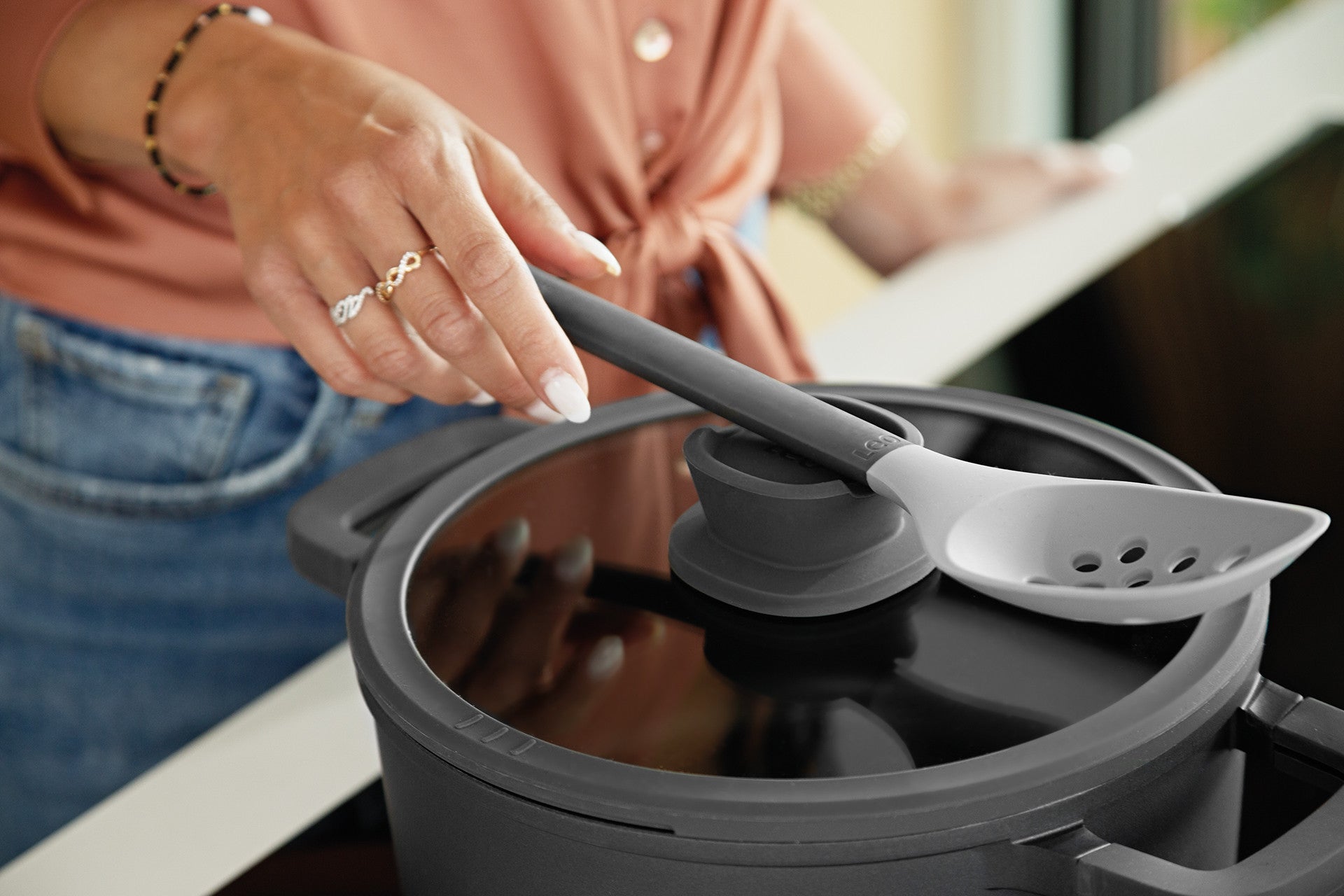 BergHOFF 24cm Covered Stockpot – Stone+ Series with CeraGreen Coating and Spoon Rest Lid